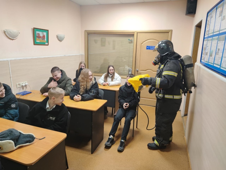 Учащиеся 7 "А" побывали в Пожарной части № 1.